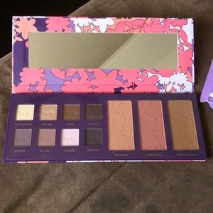 Tarte empower flower palette